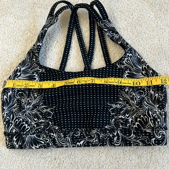 Lululemon Bra Top-EUC!! - Picture 8 of 9